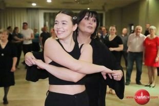 Lekcja tańca Iwony Pavlović rozpoczęła obchody 50-lecia tańca towarzyskiego w Olsztynie