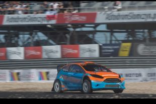 Zbigniew Staniszewski z pierwszym zwycięstwem w Mistrzostwach Polski Rallycross