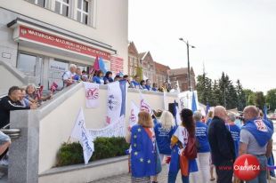 Jesień będzie gorąca. Związkowcy zapowiadają rządowi walki o podwyżki wynagrodzeń