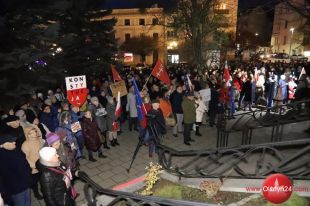 Manifestacja solidarności z sędzią Pawłem Juszczyszynem odbyła się w Olsztynie